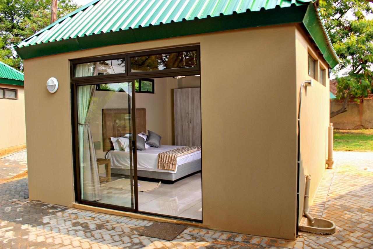 Zoe Bush Lodge Pretoria-Noord Exterior foto