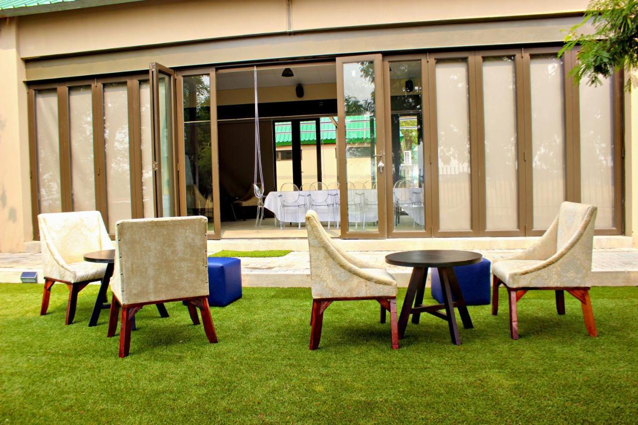 Zoe Bush Lodge Pretoria-Noord Exterior foto